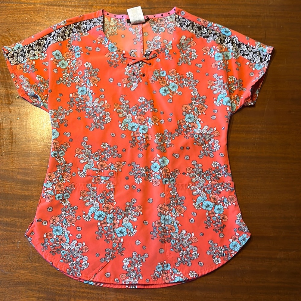 XS Heartsoul Women’s Scrub Top